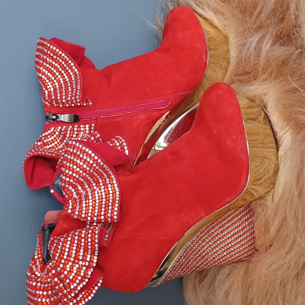 Stunning Rhinstone Wedge Booties - Picture 1 of 16